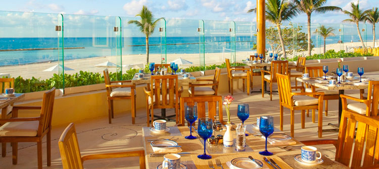 Restaurant Azul du Grand Velas Riviera Maya au Mexique